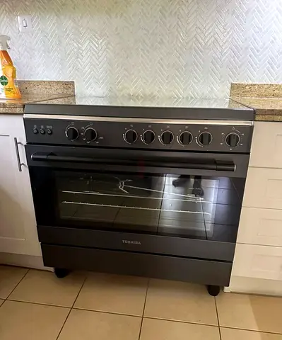 TOSHIBA gas cooker 90x60cm like brand new