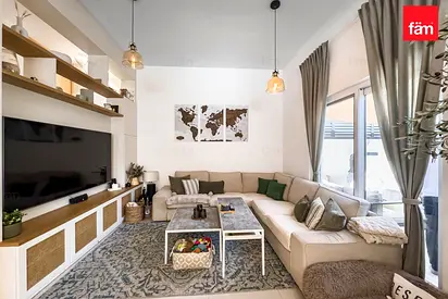 Updgraded Townhouse | Single Row | Vacant |
