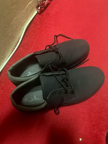 Men's casual black lace-up shoes, size approx. 42 (used)