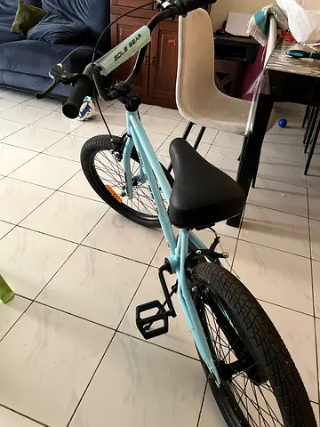 Light blue city/commuter bike - never used, good condition- brand new