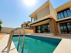 Brand New 5BR+M Villa with Private Pool, Near Park