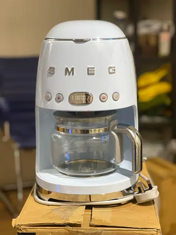 Smeg DCF02PBUK, 50'S Retro Style Drip Filter Coffee Machine, 10 Cup Capacity with Aroma Intensity