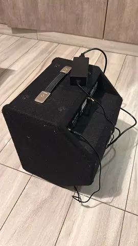 Bass Guitar Amplifier with Power Adapter