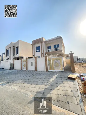 فيلا للبيع موقع مميز تشطيب شخصي تملك حر لجميع الجنسيات