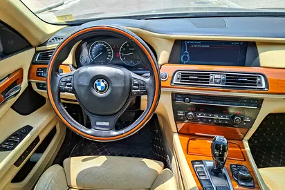 صورة مصغرة 10 لـ 2012 BMW 7-SERIES