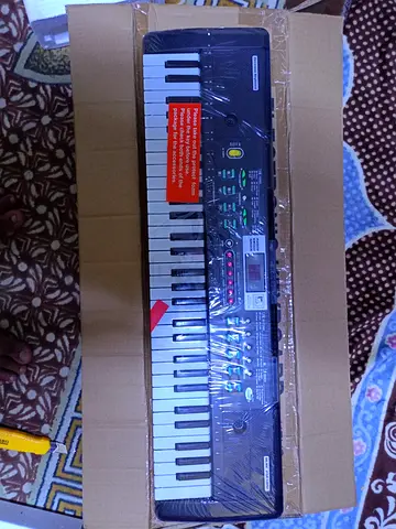 Casio-style 61-Key Electronic Keyboard - Like New, Unused in Box