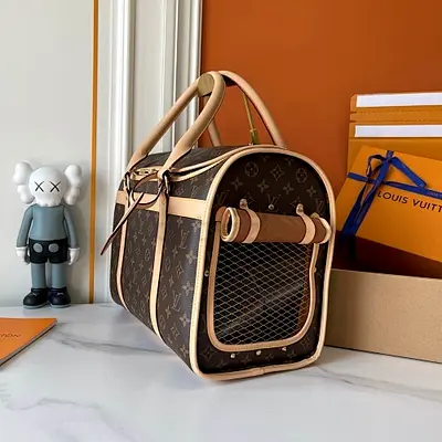 Louis vuitton Dog bag