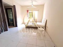 Luxury Big size saprt kitchen studio near to Bus station available