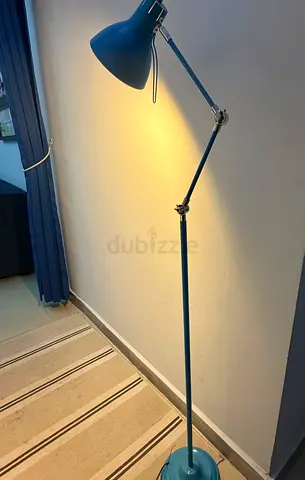 Floor lamp