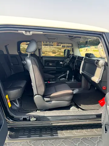 2020 Toyota FJ CRUISER photo 12