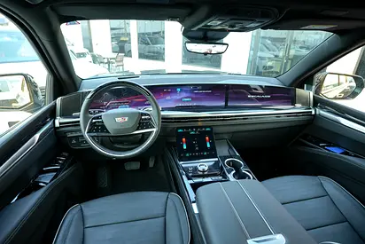 صورة 8 لـ 2026 Cadillac ESCALADE