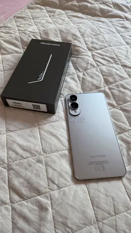 S25 Edge - 256 GB - Silver - UAE version