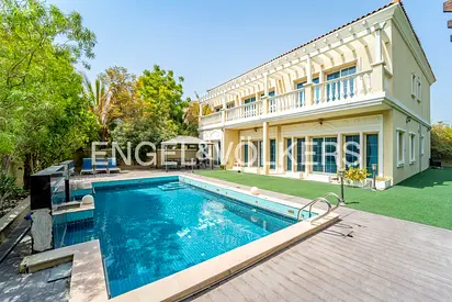 Vacant On Transfer | Corner Plot | Close To Park