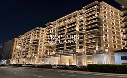 NEXT TO METRO | BIG LAYOUT | AMENITIES VIEWS | MOVE IN NOW
