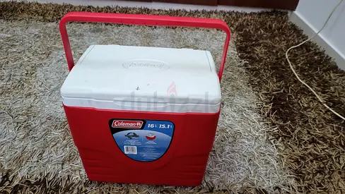 Coleman 15.1L (16 Qt) Ice Box Cooler in excellent condition Must Go Today,