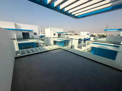 Corner Unit | Near to the Pool | 4 Cheques