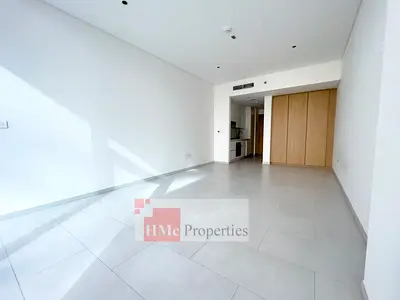 Semi Furnished | High Floor | Canal View
