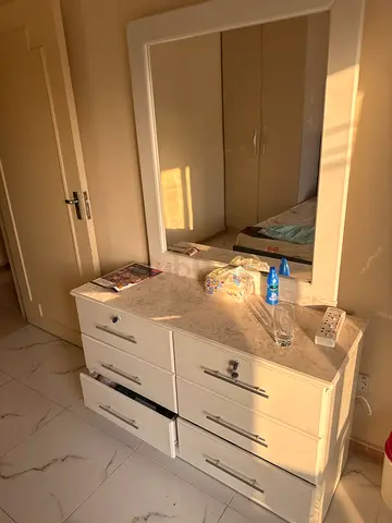White Dressing Table with Mirror and Drawers - Good Condition