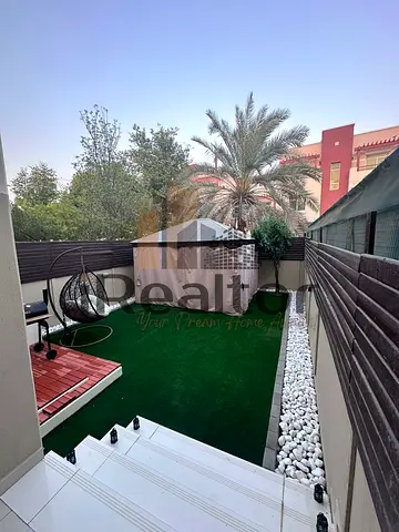 Modified 2 Bed Townhouse | Large Garden | Well Maintained | For SALE