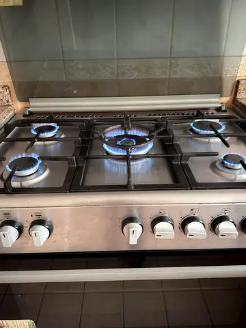 Stainless Steel 5-Burner Gas Cooker with Oven - Good Working Condition