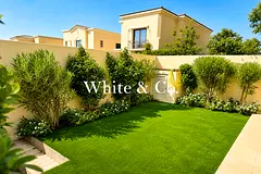 Single Row | Vacant August | Landscaped