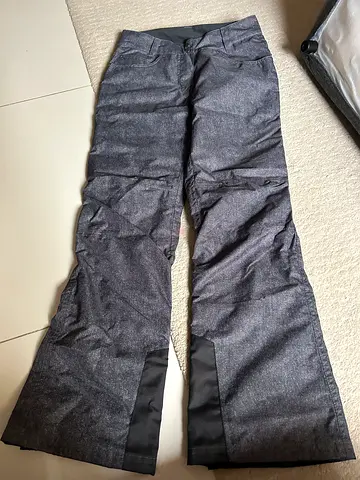 Women ski pants. New