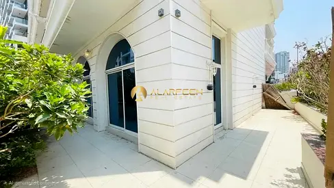 شقة فسيحة من غرفتي نوم | Adore JVC | شرفة ركنية وإطلالات على الحديقة