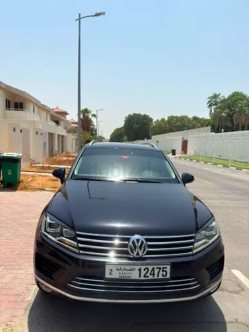 Volkswagen Touareg 2016 SE | GCC Specs | Well Maintained