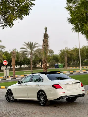 Mercedes-Benz E-Class E 300, миниатюра 10
