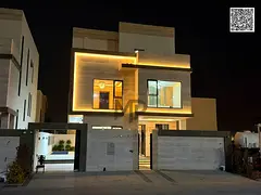 Villa with swimming pool and elevator, 4 master bedrooms, living room, 3 halls, rooftop. Price inclu