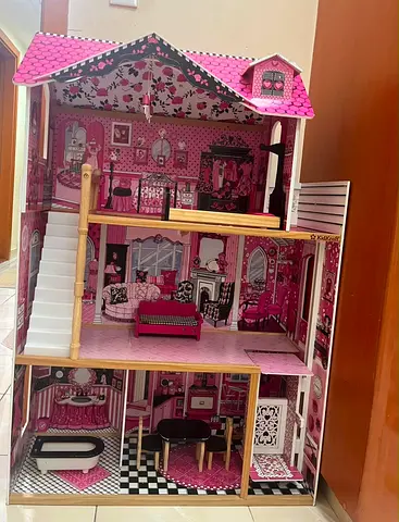 Barbie House