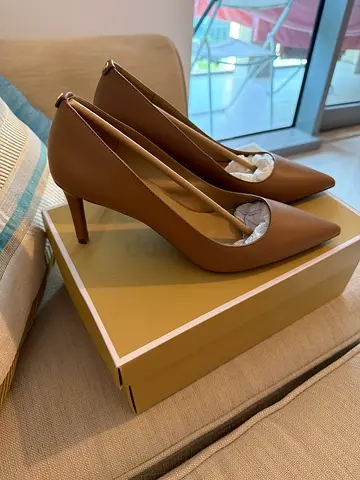Brown Leather Pointed Toe Stiletto Pumps - new Michael kors size 9.5