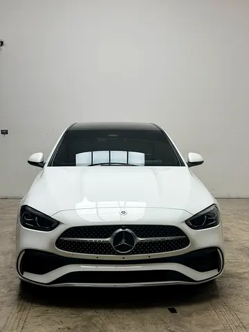 2022 Mercedes-Benz C-Class C300 - Chinese Specs - Excellent Condition