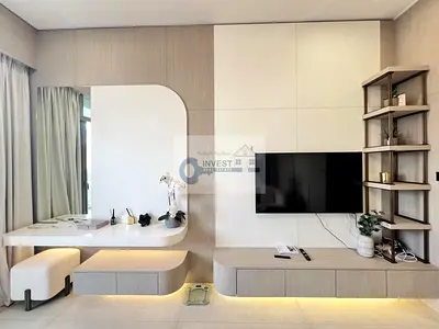 Modern Studio | Flexiable Checques | Spacious Layout