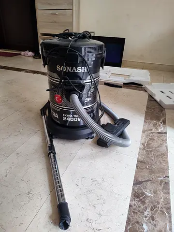 ProMaster 2400W Wet & Dry Vacuum Cleaner - Good Working Condition