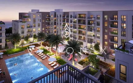 Panoramic Water Views | Modern Elegance