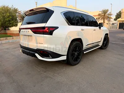 Lexus LX 700h Signature 2025 | GCC Specs | Brand New Luxury Hybrid