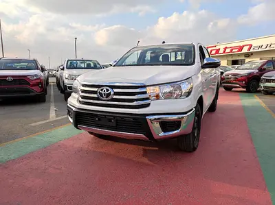 Toyota Hilux SR5 Double Cabin 2.4L diesel turbo M/T 2*4 White Color 2026