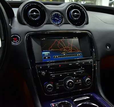 2013 Jaguar XJ — миниатюра 15