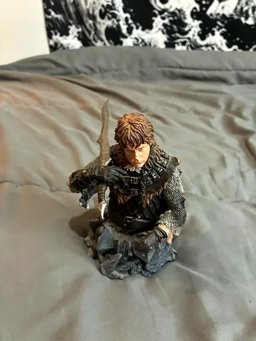 Frodo Baggins Lord of the Rings Bust Figure