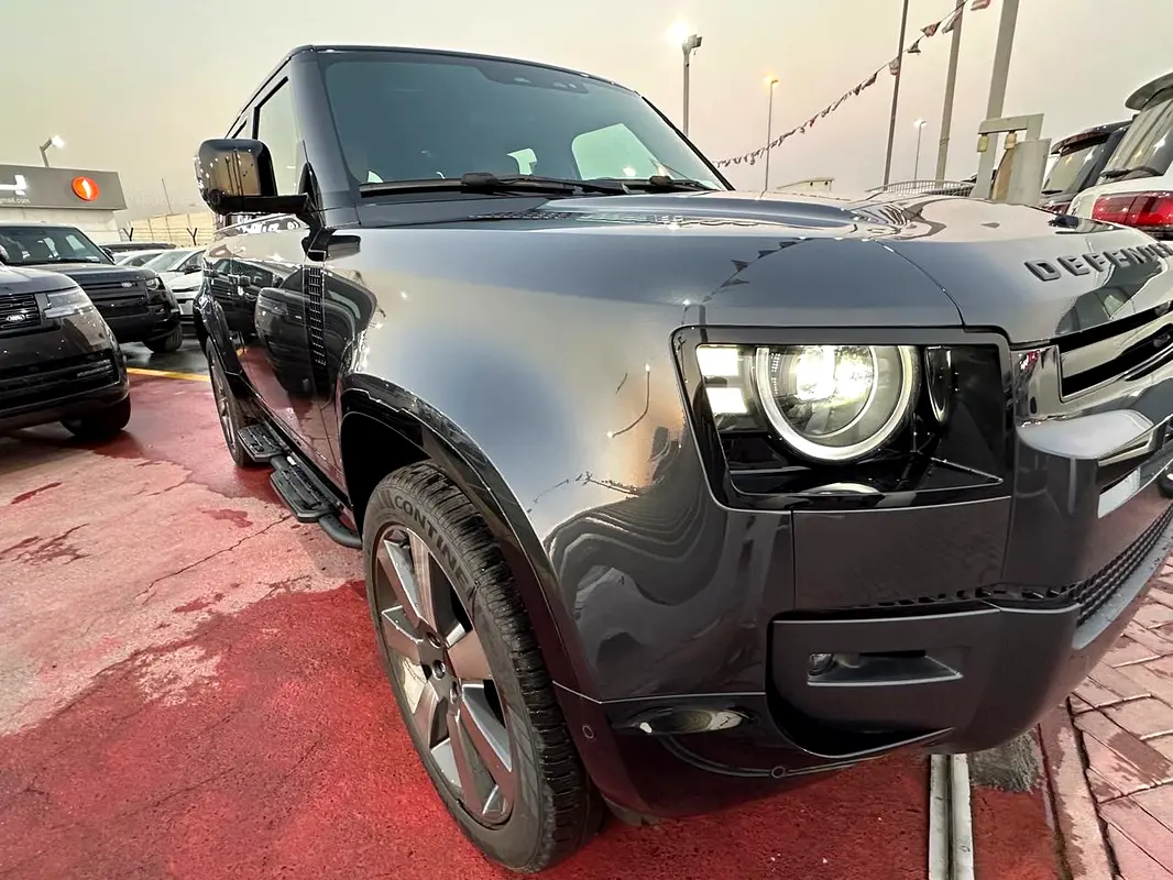 Land Rover Defender 2026