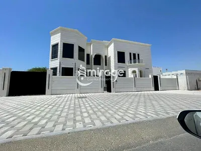 Corner Villa | Huge Plot | Commercial 7BR