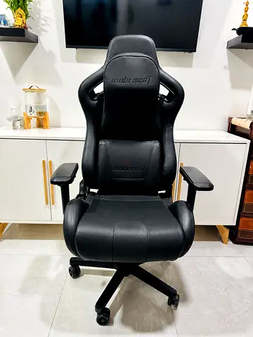 AndaSeat Dark Knight Premium Gaming Chair – New Condition - Good Condition