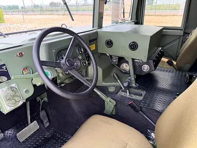 1999 Hummer H1 照片 9