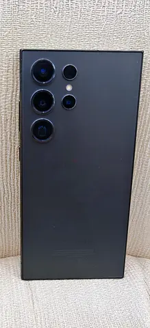 Samsung Galaxy S24 Ultra 12/256 - Black (Good Condition)
