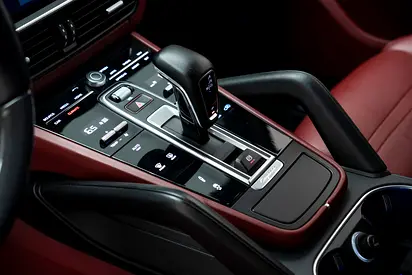 صورة 8 لـ 2020 Porsche CAYENNE