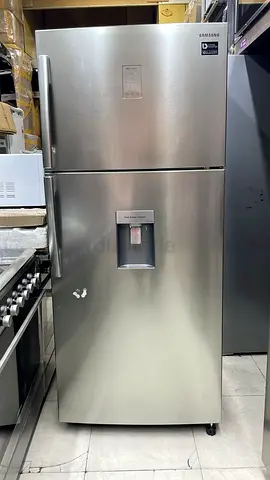 Samsung brand steel body 700 liters capcity like new condition perfect working