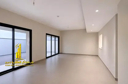 🏡 فرصة استثنائية للتملك تاون هاوس فاخر 3 غرف للبيع في مجتمع أزها – عجمان ✨ 🌟 امتلك منزلك العصري داخل أحد المجتمعات السكنية المميزة في عجمان! تاون ه