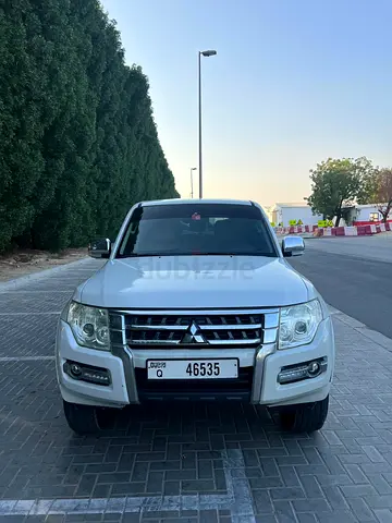 Mitsubishi Pajero GLS 2015 GCC Specs - Well Maintained