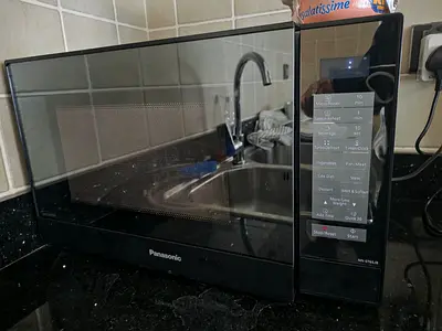 Panasonic Countertop Microwave - Good Working Condition
